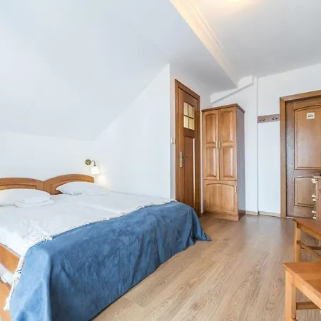 Bursztynowa 3* Rewa