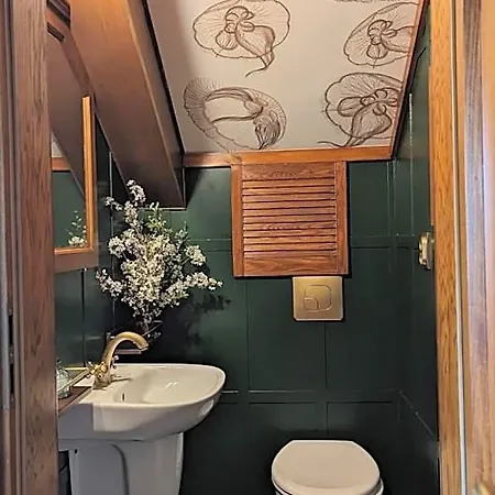 Bursztynowa Bed & Breakfast 3*